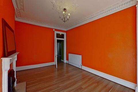 3 bedroom flat to rent, Montgomery Street, Edinburgh, Midlothian, EH7