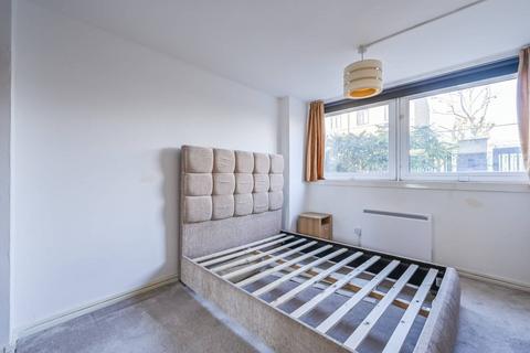 2 bedroom flat to rent, Camdenhurst Street, E14, Limehouse, London, E14