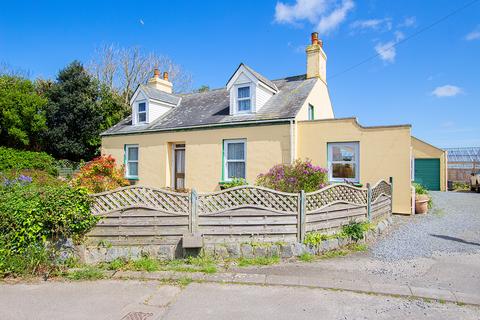 3 bedroom property for sale, Rue du Belial, St Saviour's, Guernsey, GY7