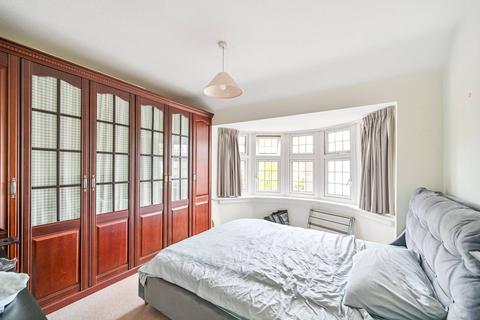 149 Latchmere Lane, Kingston Upon Thames, KT2 5NX
