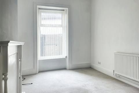 3 bedroom end of terrace house to rent, Dale Street, Longwood, Huddersfield, HD3