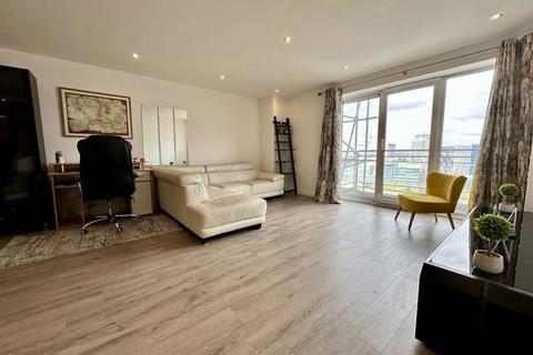 2 bedroom flat for sale, The Quays, Salford, Greater Manchester, M50 3RB