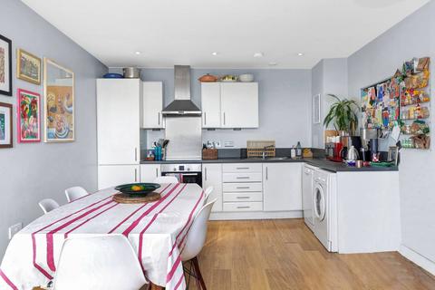 2 bedroom flat to rent, Meath Crescent, Bethnal Green, London, E2