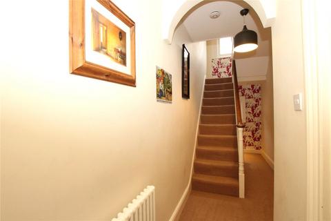 86 Waverley Road, London, SE18 7TJ