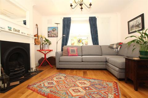 86 Waverley Road, London, SE18 7TJ