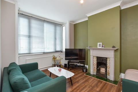 2 bedroom terraced house for sale, Coombe Road, Brighton, East Sussex