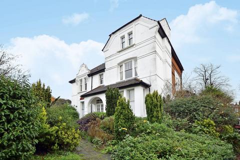 3 bedroom flat to rent, Arterberry Road, Wimbledon, London, SW20