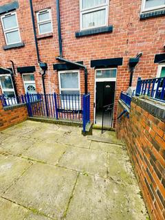 2 bedroom terraced house to rent, Leeds LS6