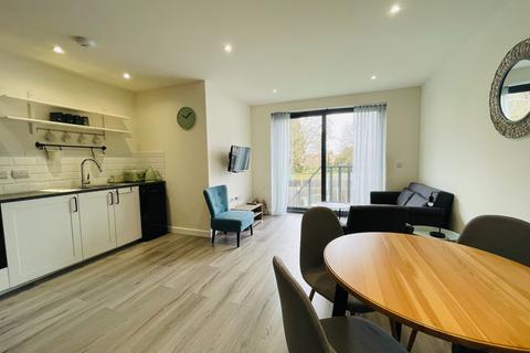 2 bedroom flat to rent, Hendon , London NW4