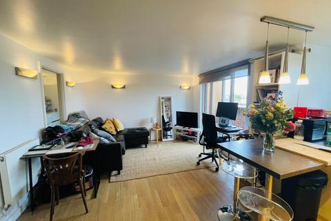 1 bedroom flat to rent, 167 Green Lanes, London N16