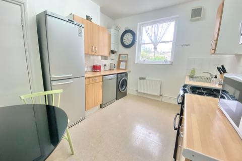 3 bedroom flat to rent, London N19
