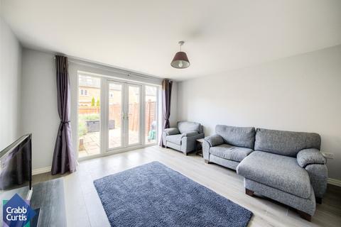 17 Brackley Crescent, Warwick, CV34 6XT