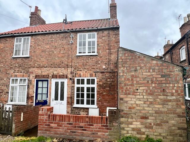 1 Little South Street Louth LN11 9JR 2 bed cottage for sale - £117,000