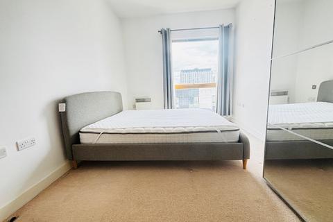 2 bedroom flat to rent, Cypress Place, Manchester, M4 4EH
