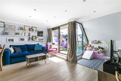 2 bedroom apartment for sale, Heath Road, Twickenham, TW1