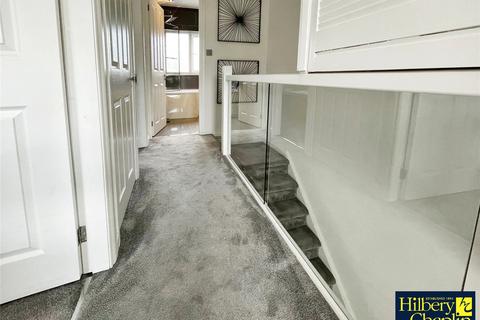 3 bedroom end of terrace house for sale, Karen Close, Rainham, RM13