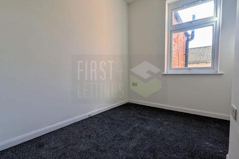2 bedroom terraced house to rent, Cedar Road, Leicester LE2