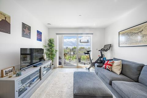 1 bedroom apartment for sale, Valley Road, London, SE14