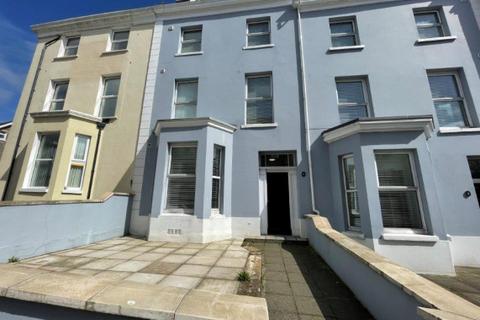 2 bedroom apartment to rent, Goldie Terrace, Douglas, IM1 1EB