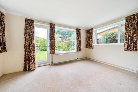 38 Caves Lane, Bedford, MK40 3DP