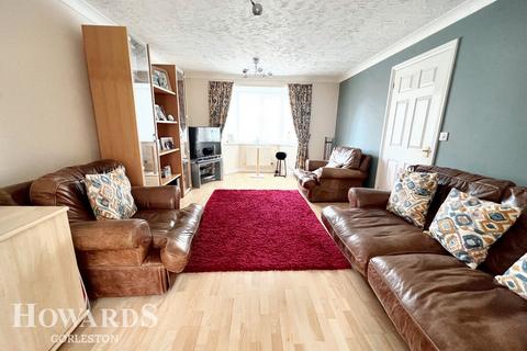 3 bedroom detached house for sale, Seafields Drive, Hopton
