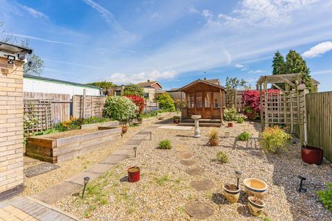 11 Blinco Road, Lowestoft, NR32 3PB