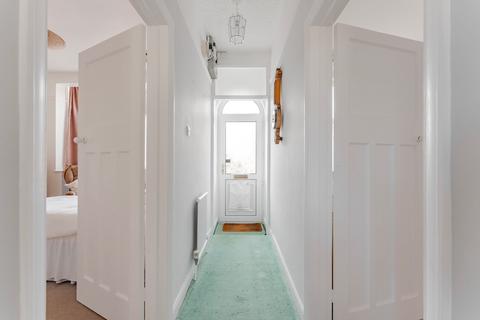 11 Blinco Road, Lowestoft, NR32 3PB