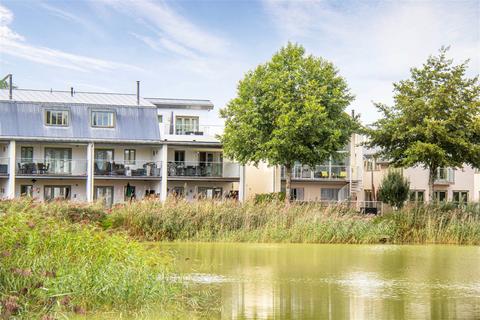 3 bedroom flat for sale, 88 Howells Mere, The Lower Mill Estate, GL7 6BG