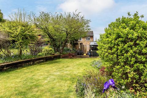 24 Cleardene, Dorking, RH4 2BY
