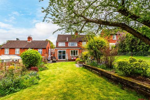 24 Cleardene, Dorking, RH4 2BY