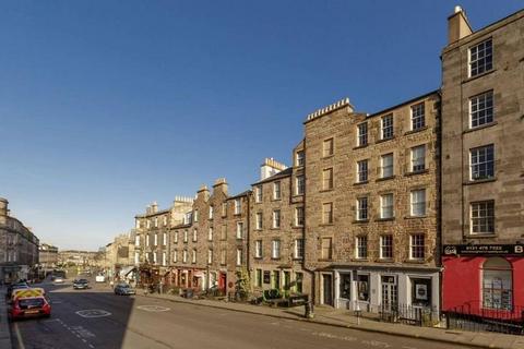 2 bedroom flat to rent, Broughton Street, Edinburgh, EH1