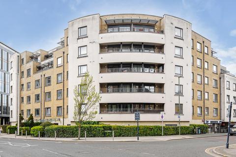 1 bedroom apartment for sale, Bramwell Place, 99 Chertsey Road, Woking