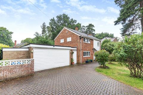 4 bedroom detached house for sale, The Crescent, Hampshire GU14