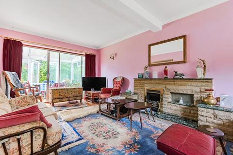 undefined, The Crescent, Hampshire GU14