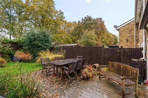 44 Baileys Close, Blackwater, Camberley, GU17 0AP