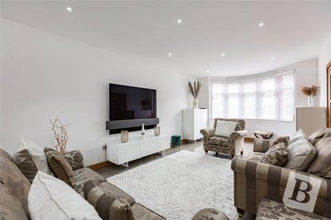 25 The Chase, Romford, RM1 4BE