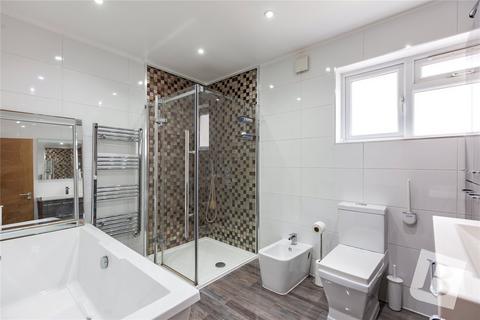 25 The Chase, Romford, RM1 4BE