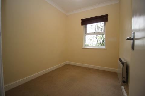 2 bedroom flat to rent, Malmerswell Road, High Wycombe, HP13