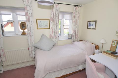 2 bedroom terraced house for sale, Silk Mills Close, Sevenoaks, TN14