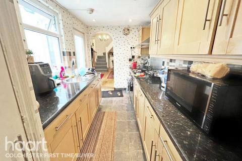 3 bedroom semi-detached house for sale, Pownall Crescent, Colchester