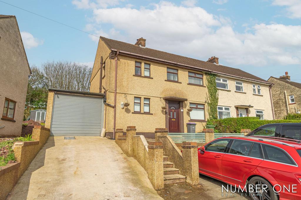 Sycamore Road South, Griffithstown, NP4 3 bed semidetached house for sale £220,000