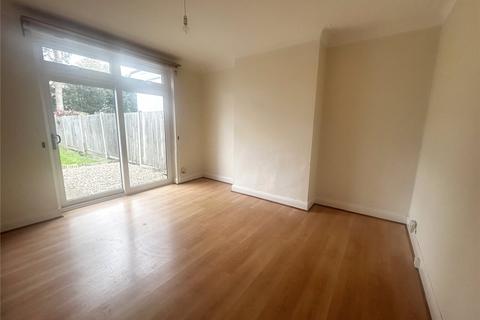 3 bedroom semi-detached house to rent, Mead Way, Bromley, BR2