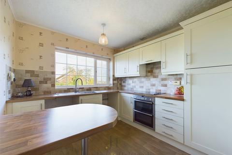 2 bedroom bungalow for sale, Frodsham, Cheshire WA6