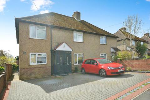 4 bedroom detached house to rent, Upland Avenue, Chesham