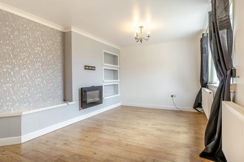 2 Cedar Road, Thorne, Doncaster, DN8 4ES