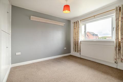 2 Cedar Road, Thorne, Doncaster, DN8 4ES