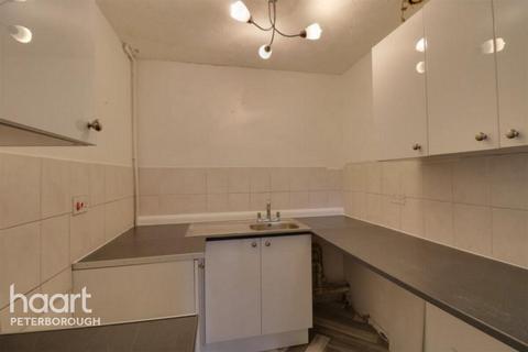 1 bedroom semi-detached house to rent, Paulsgrove, Peterborough