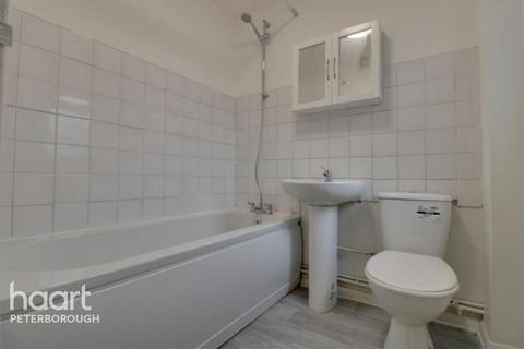 1 bedroom semi-detached house to rent, Paulsgrove, Peterborough