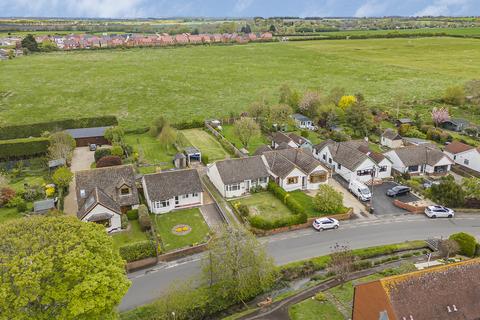 2 bedroom detached bungalow for sale, Brook Street, Benson, OX10