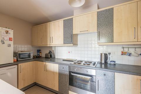 1 bedroom flat to rent, Sopwith Way, Kingston upon Thames KT2